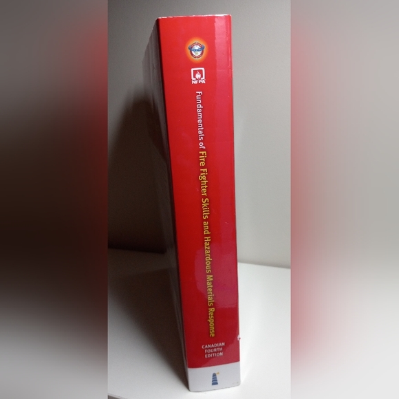 Canadian Fundamentals Fire Fighter Skills and Hazardous Marerials Response, 4th - Picture 4 of 4